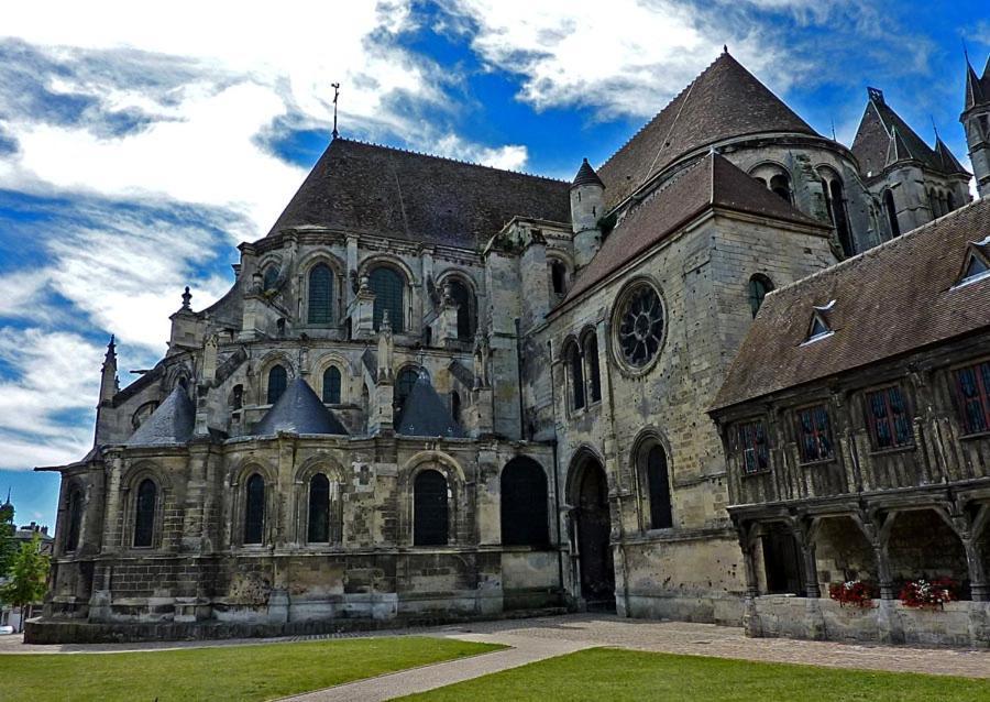 Apartamento No Historico Noyon Zewnętrze zdjęcie